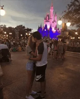 💋