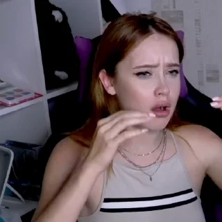 😱