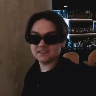 😎
