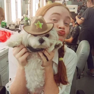 😘