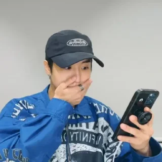 😲