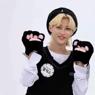 😺