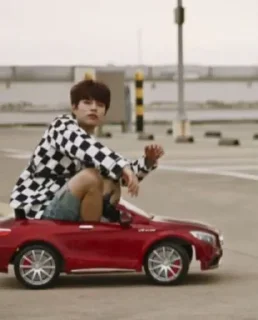 🚗