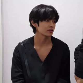 😐
