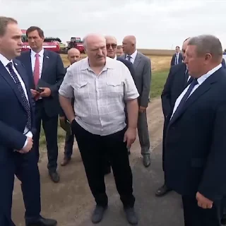 🤨