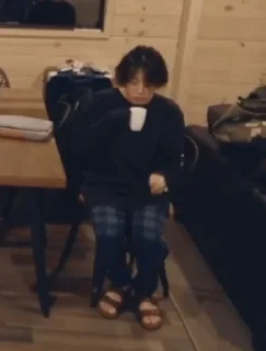 🍾