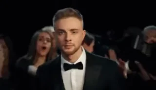 🤩