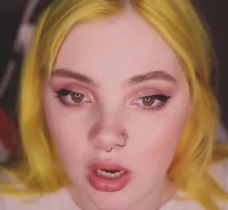 😮
