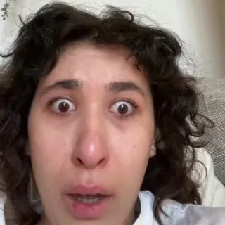 😰