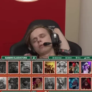 😴