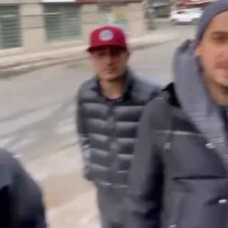😂