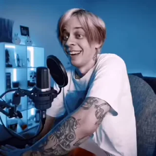 🎥