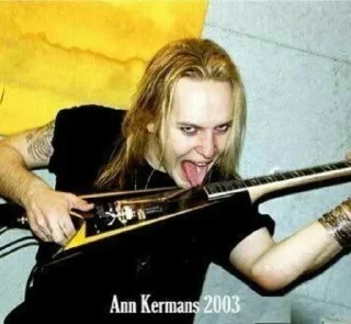 😛