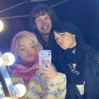 😚