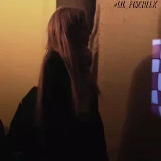 🧍‍♀️
