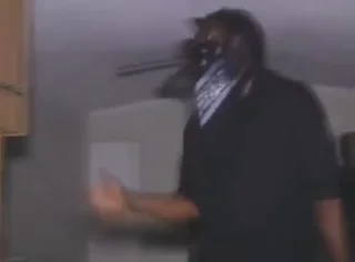 😂