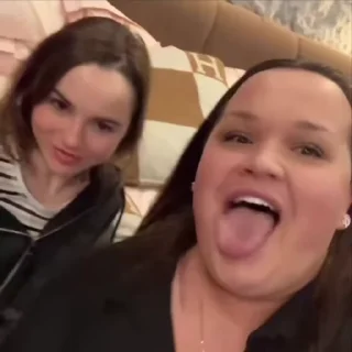 👅