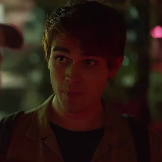 ャ. Archie Andrews ；@Unince .