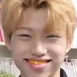 😁