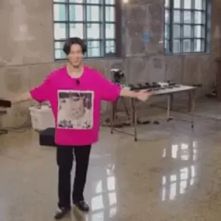 🕺