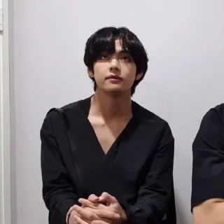 😐