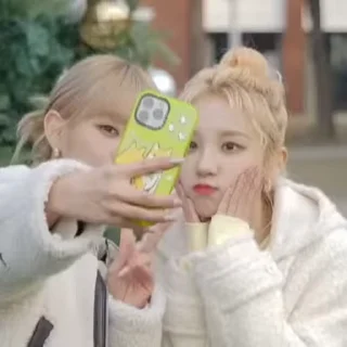 ✌️