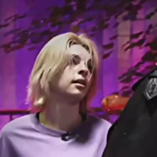 😐