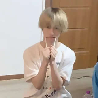 #. beomgyu [ @misakostickers ] :: @fStikBot