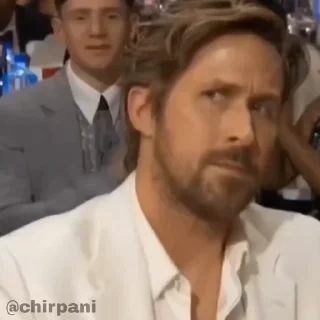 👀