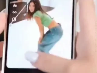 👾
