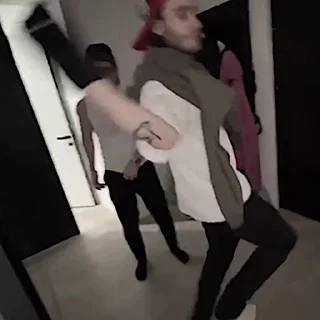 🕺