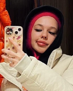 💋
