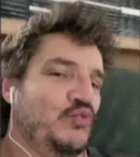 😘