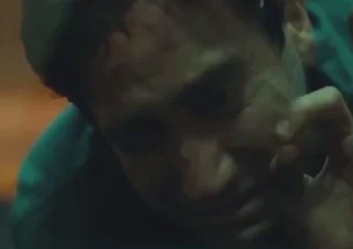 😭