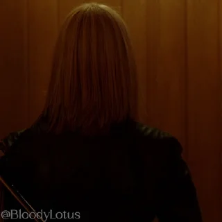 😈