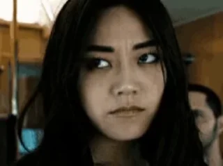 😠