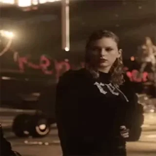 😐