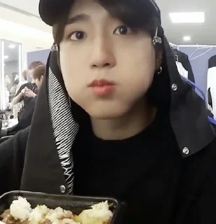 😊