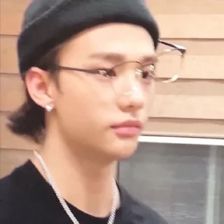 🤓