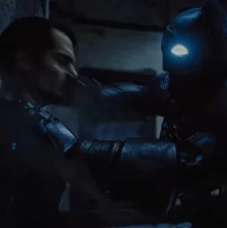 😨