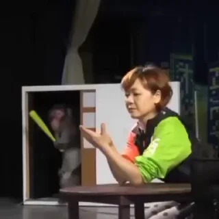 🤜