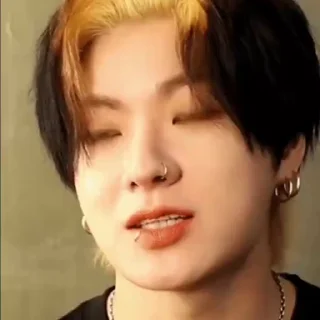 🐣