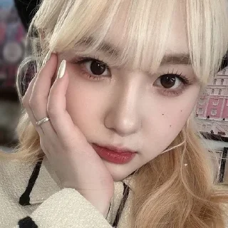 🥳