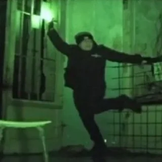 🕺