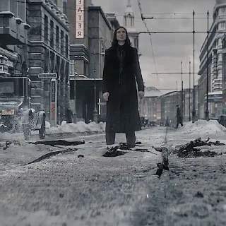 🎬