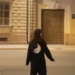 🧍