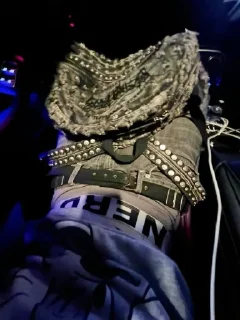 🤩