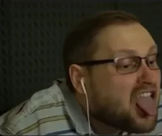 😛