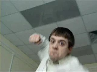 👹