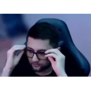😔